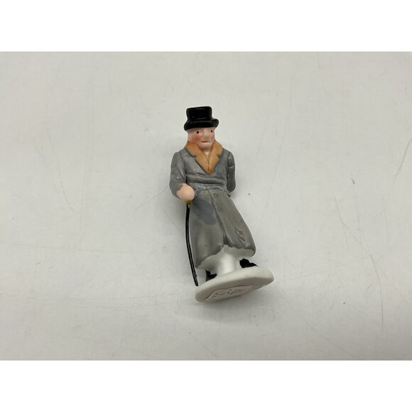 Dept. 56 The Cottage of Bob Cratchit and Tiny Tim Dickens Christmas Village 1985 - Picture 9 of 16